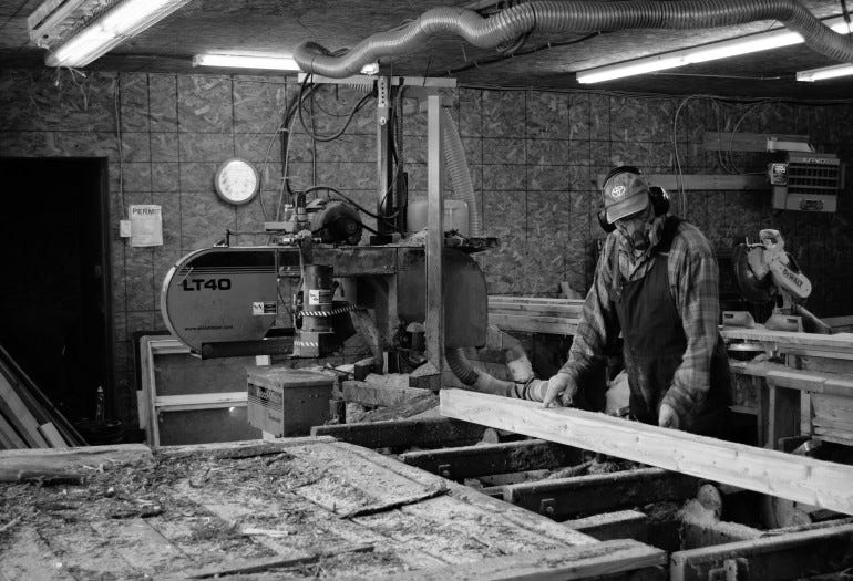 LT40 sawmill operates at Larch Wood Canada workshop